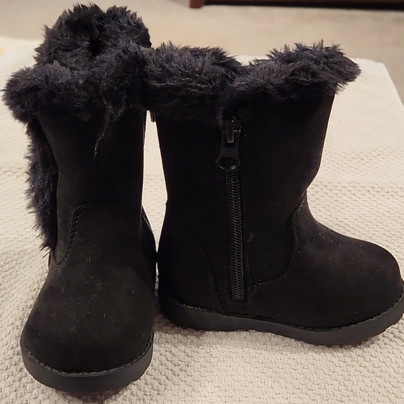 CAT & JACK LITTLE GIRLS BOOTS WITH SIDE ZIPPER SIZE 5 - Picture 2 of 5